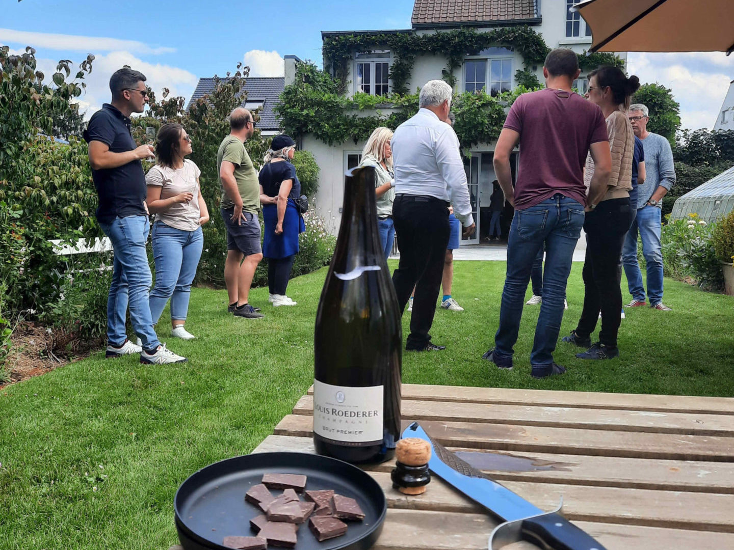 Dégustation de champagne et de chocolat durant une animation organisée par Ready-Steady