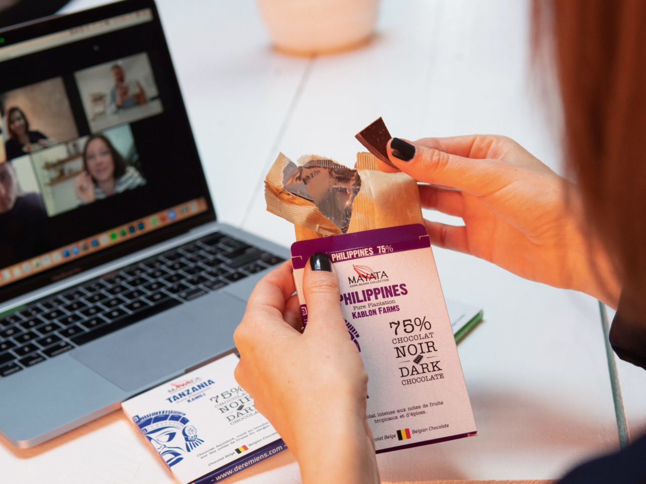 Dégustation de chocolat à distance durant le Virtual Escape Game organisé par Ready-Steady