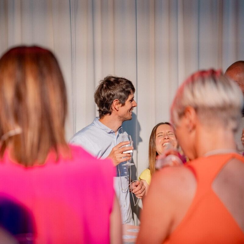 Hommes et femmes lors d'une animation teambuilding de Ready Steady