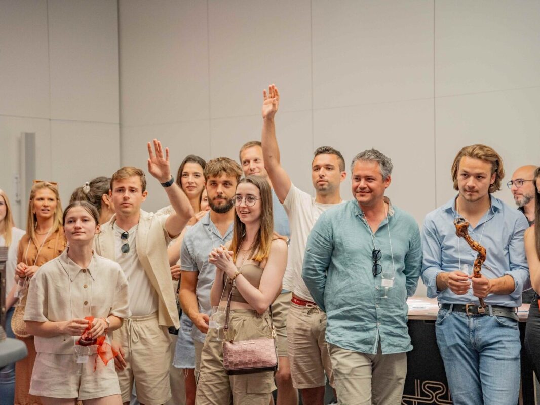 Equipe d'une entreprise lors d'un teambuilding avec Ready Steady